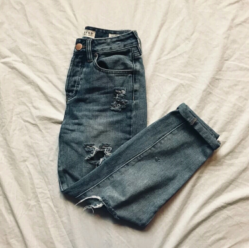Vintage high rise distressed mom jeans
